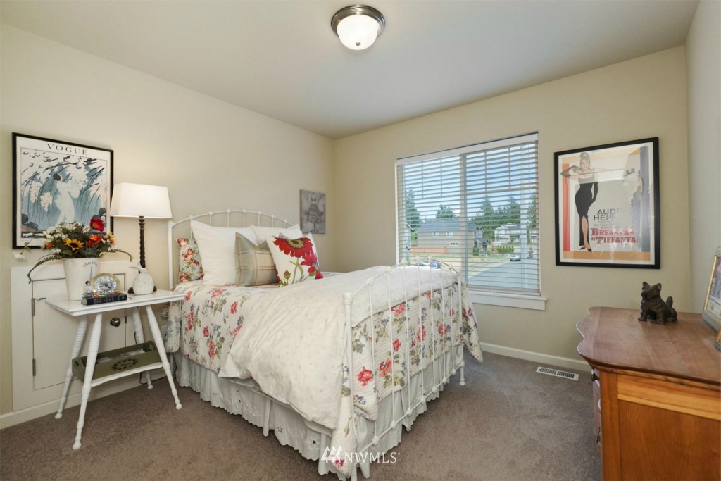 17004 15th Drive Southeast Bothell, WA 98012 - Photo 12 of 15 Gallery Image 12