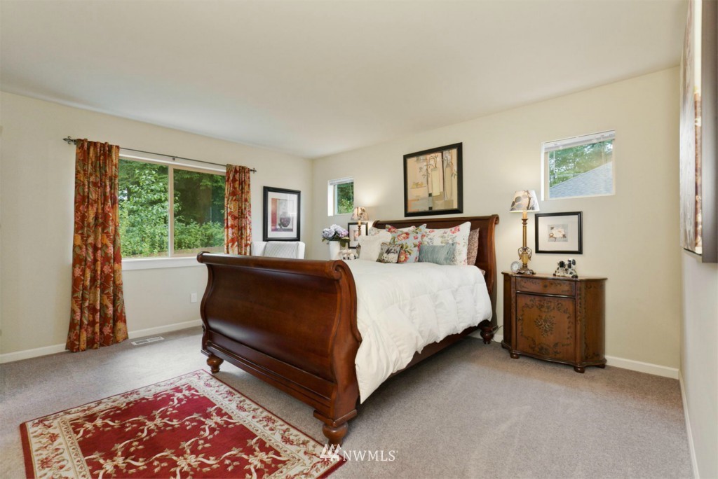17004 15th Drive Southeast Bothell, WA 98012 - Photo 9 of 15 Gallery Image 9