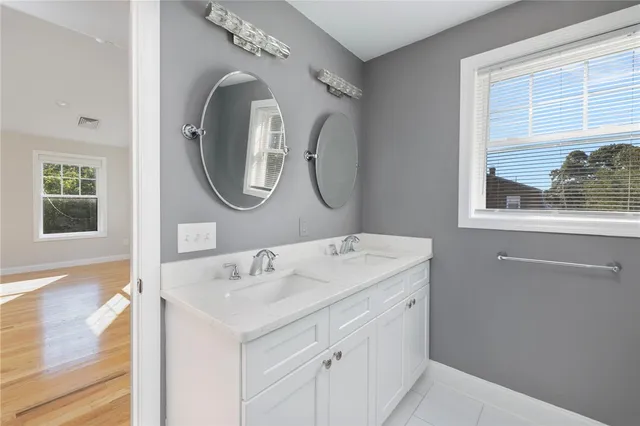 $859,900 | 311 Capron Farm Drive, Warwick, RI 02886