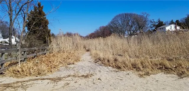 $859,900 | 311 Capron Farm Drive, Warwick, RI 02886