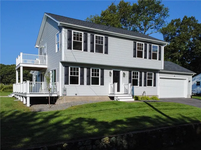 $859,900 | 311 Capron Farm Drive, Warwick, RI 02886