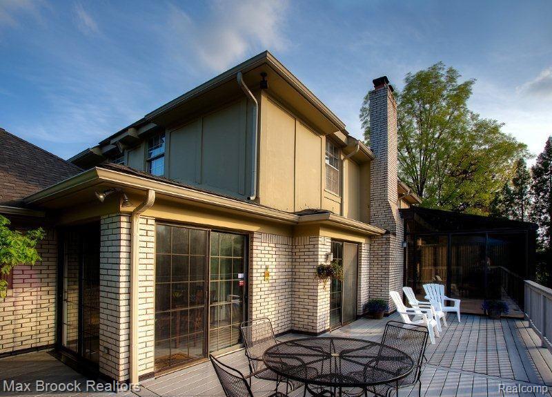 4602 Brightmore Road Bloomfield Hills, MI 48302 - Photo 13 of 16 Exterior and Trex Deck