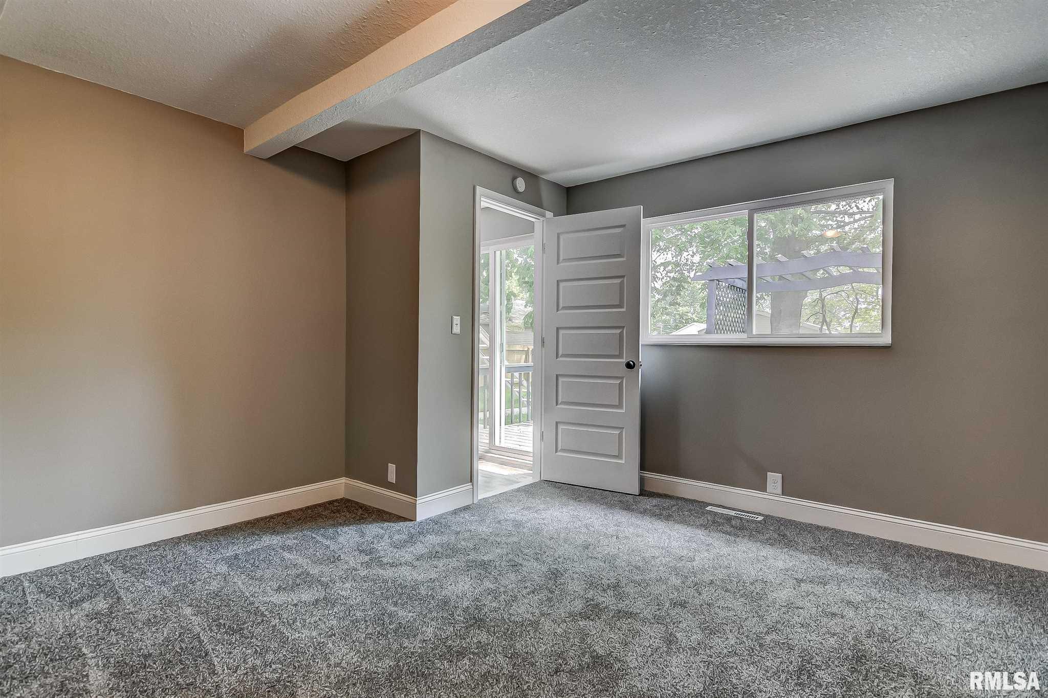 902 Franklin Street Pawnee, IL 62558 - Photo 16 of 33