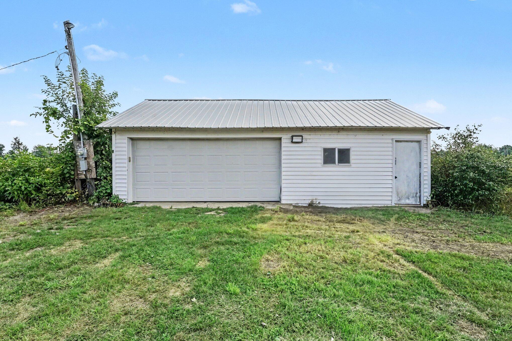 2601 South Derby Road Sidney, MI 48885 - Photo 18 of 26 Garage/Shed