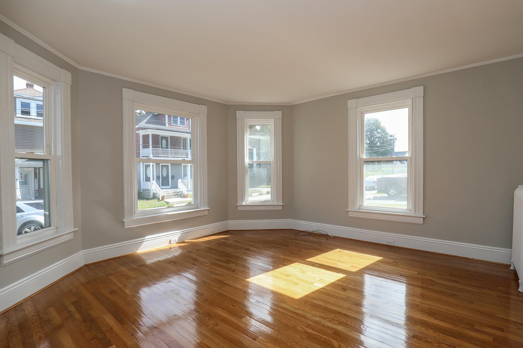 74 Riley Avenue Manchester, NH 03103 - Photo 11 of 37