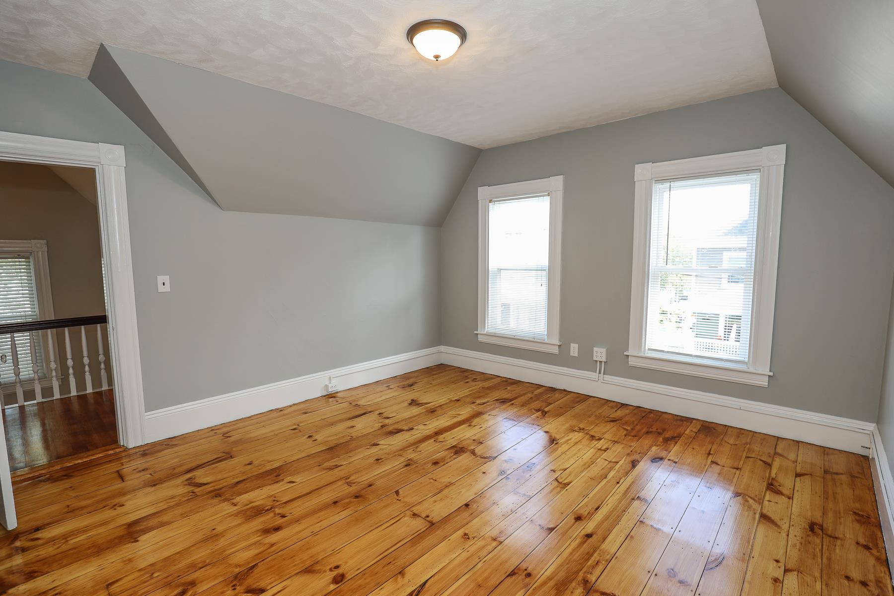 74 Riley Avenue Manchester, NH 03103 - Photo 24 of 37