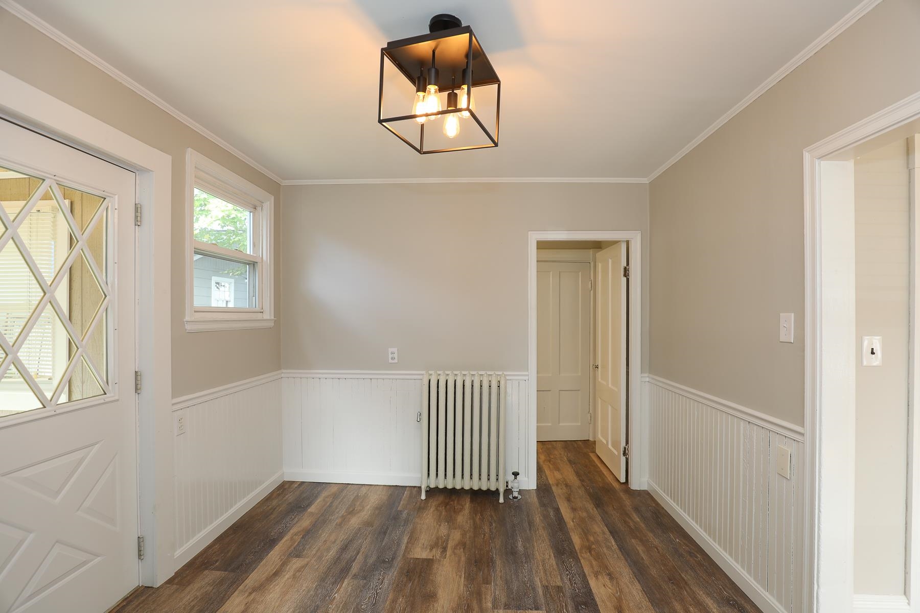 74 Riley Avenue Manchester, NH 03103 - Photo 5 of 37
