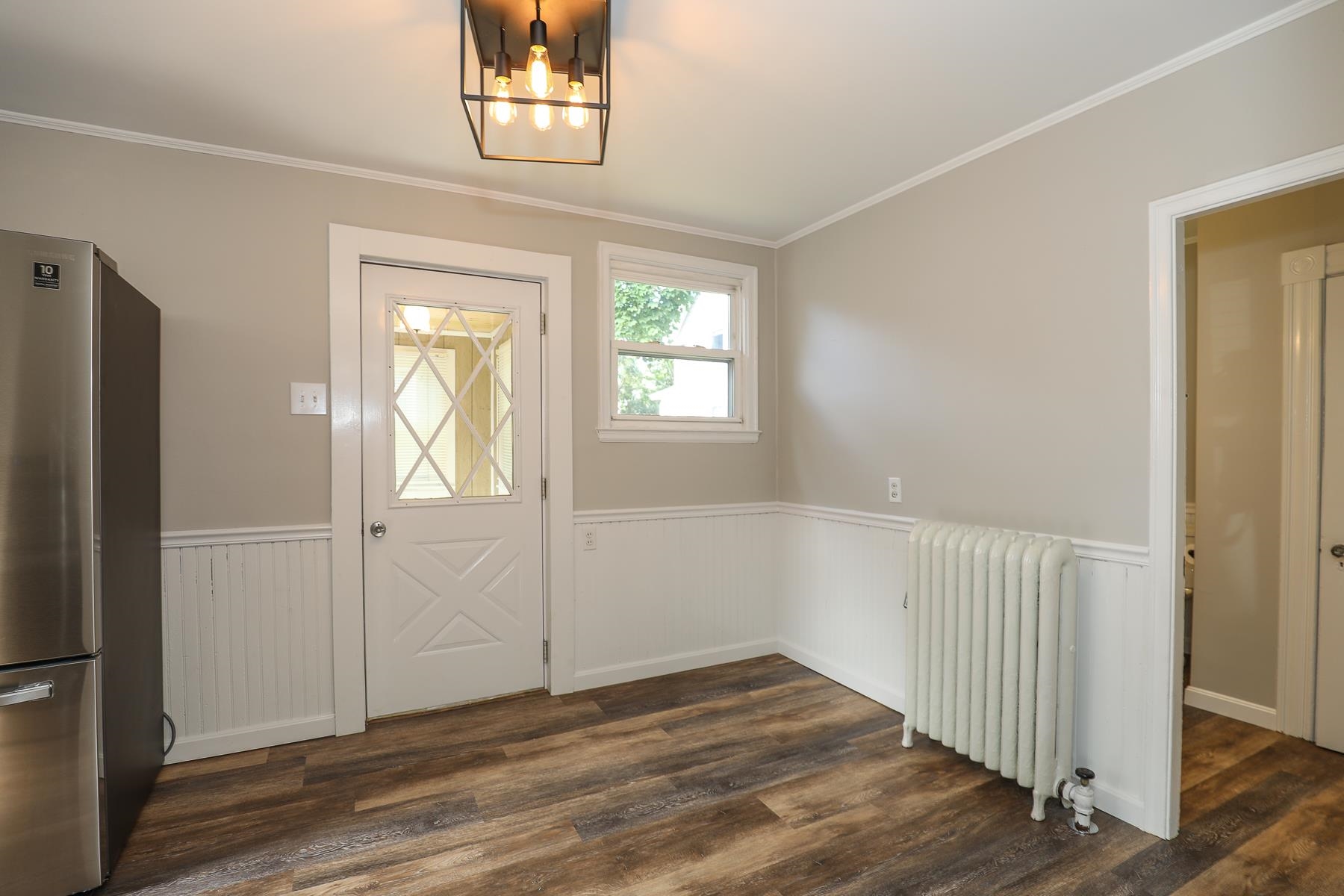 74 Riley Avenue Manchester, NH 03103 - Photo 6 of 37