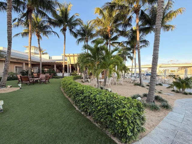 $487,000 | 200 Intracoastal Place, Unit 207, Tequesta, FL 33469