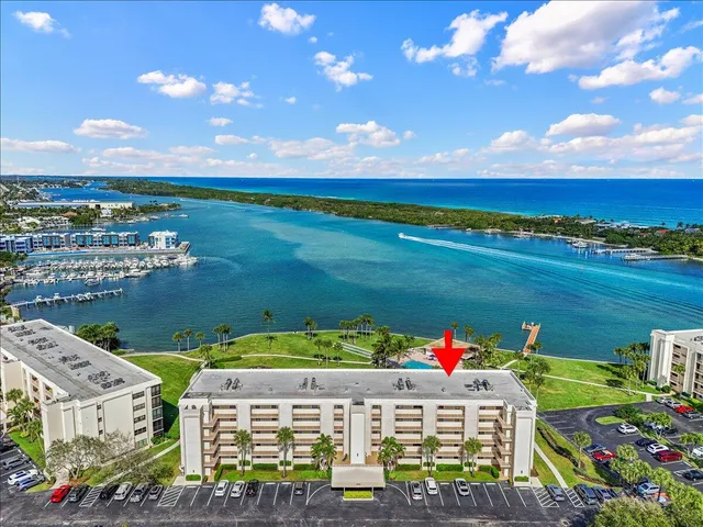 $487,000 | 200 Intracoastal Place, Unit 207, Tequesta, FL 33469