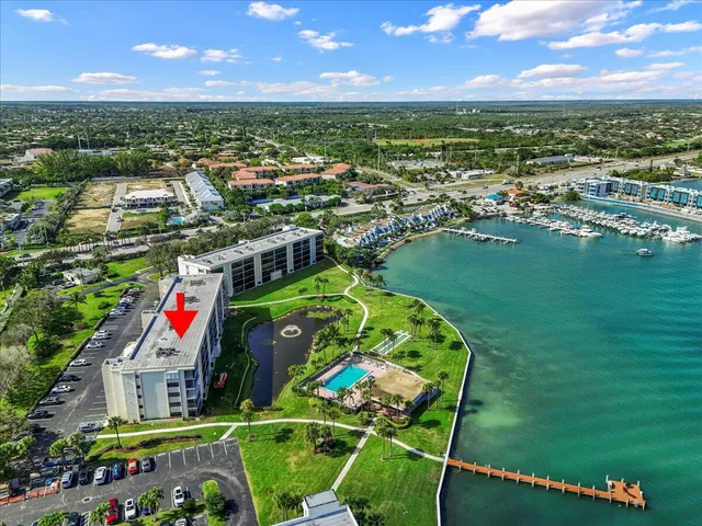 $487,000 | 200 Intracoastal Place, Unit 207, Tequesta, FL 33469