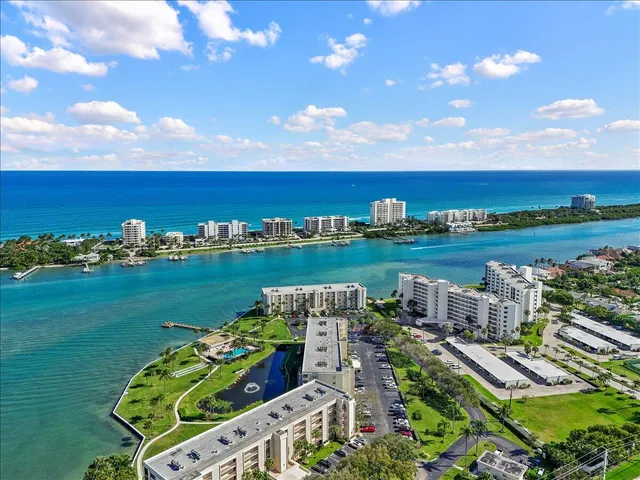 $487,000 | 200 Intracoastal Place, Unit 207, Tequesta, FL 33469