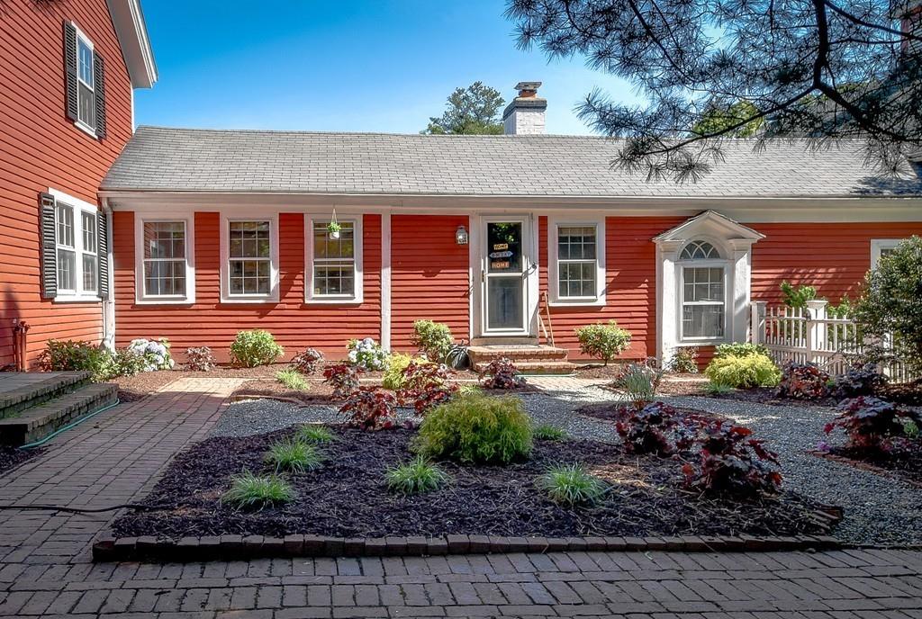 105 Farm Street Dover, MA 02030 - Photo 4 of 28
