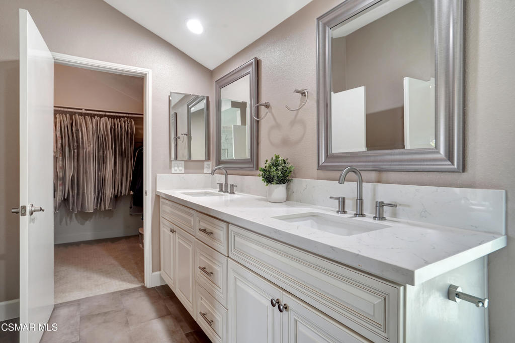18935 Granada Circle Porter Ranch, CA 91326 - Photo 24 of 46
