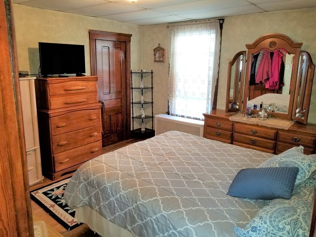 2 Louise Street Worcester, MA 01607 - Photo 11 of 19 Gallery Image 11