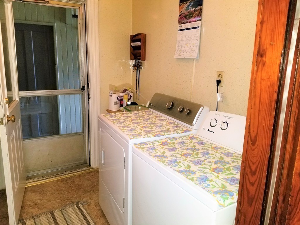 2 Louise Street Worcester, MA 01607 - Photo 14 of 19 Gallery Image 14