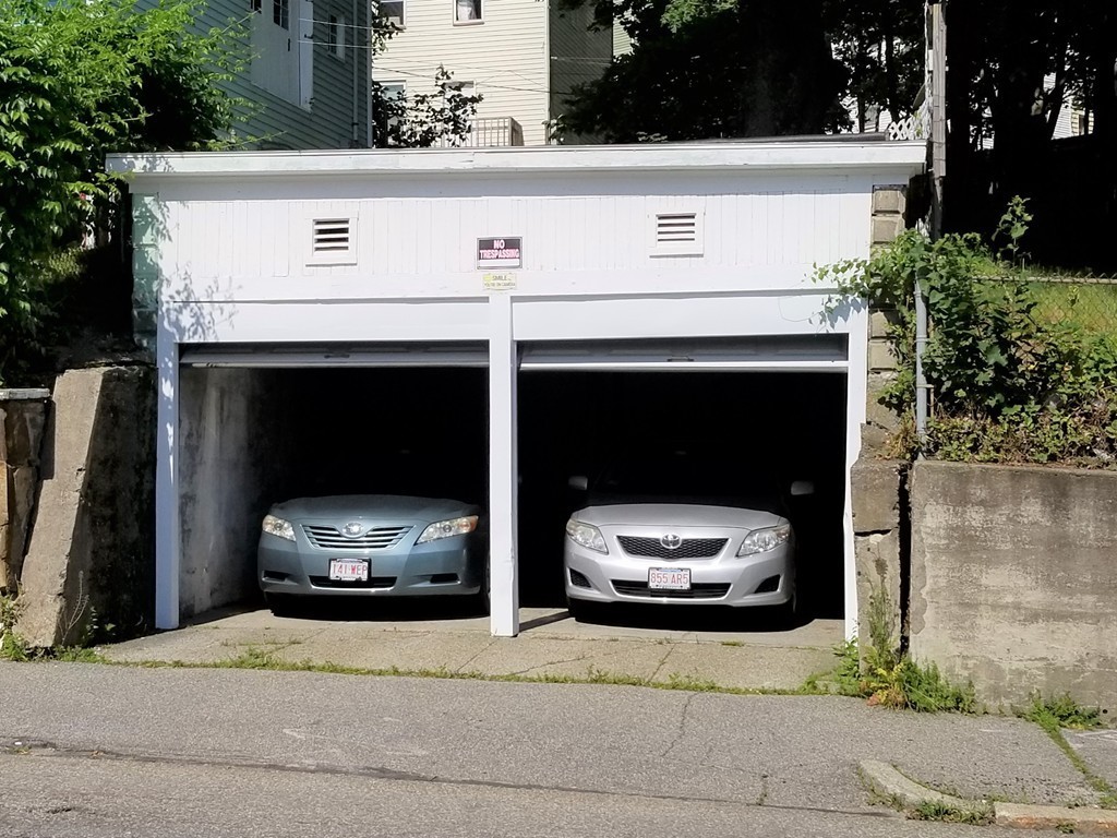 2 Louise Street Worcester, MA 01607 - Photo 2 of 19 Gallery Image 2