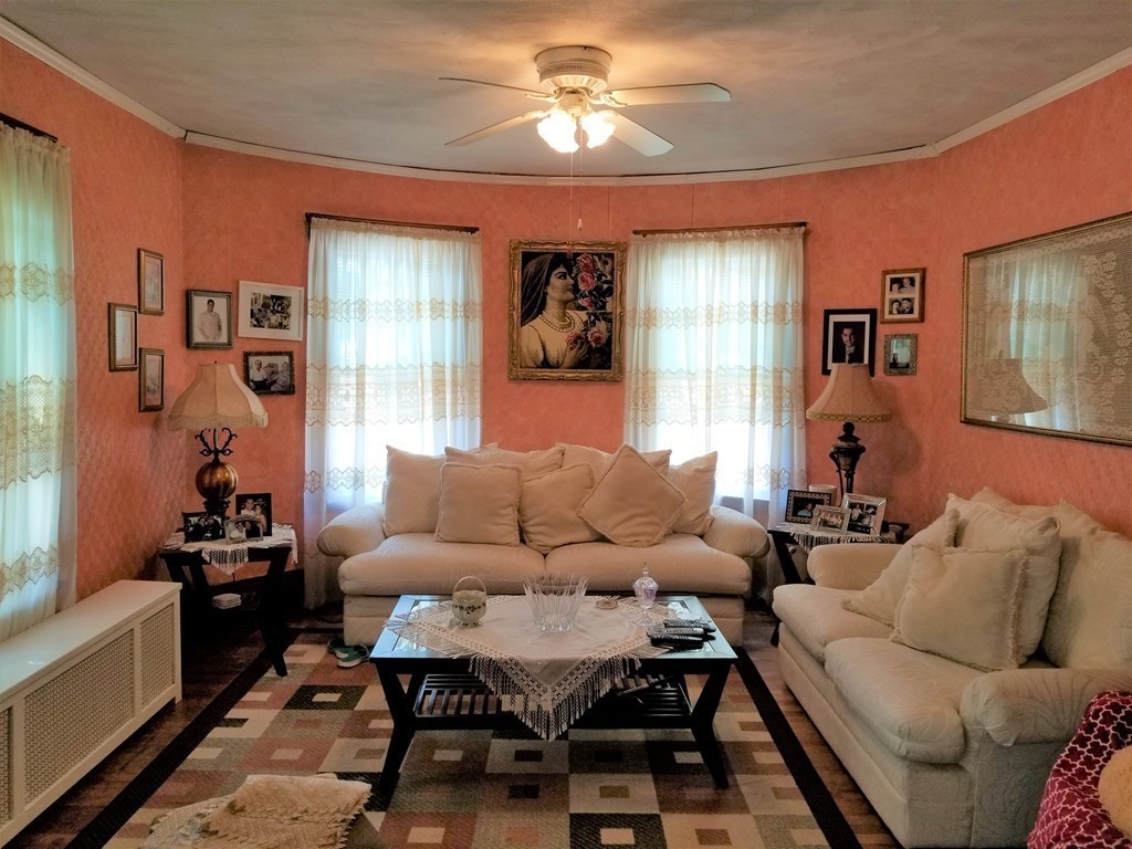 2 Louise Street Worcester, MA 01607 - Photo 4 of 19 Gallery Image 4