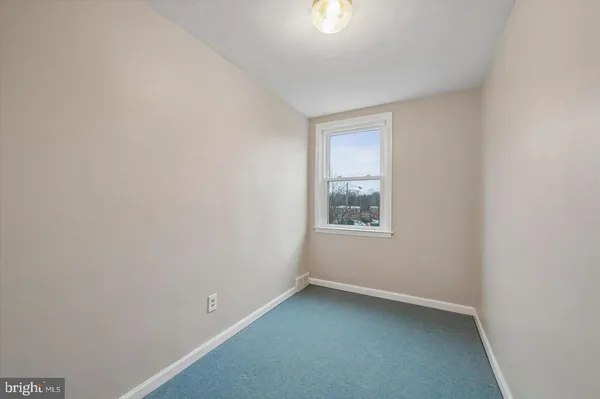 $2,075 | 221 Park Drive, Glenolden, PA 19036