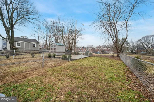 $2,075 | 221 Park Drive, Glenolden, PA 19036