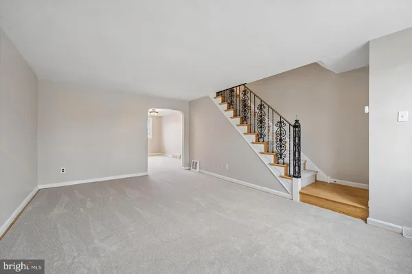 $2,075 | 221 Park Drive, Glenolden, PA 19036