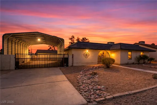 $559,900 | 5905 Paseo Montana, Las Vegas, NV 89108
