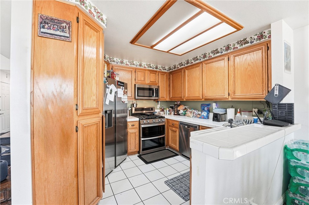 7639 Hillhurst Drive Riverside, CA 92508 - Photo 23 of 54