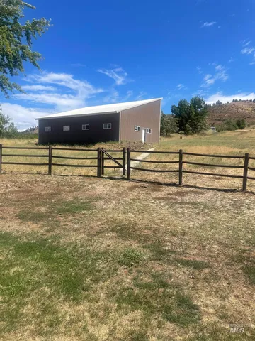 $775,000 | 2002 Missman Road, Council, ID 83612