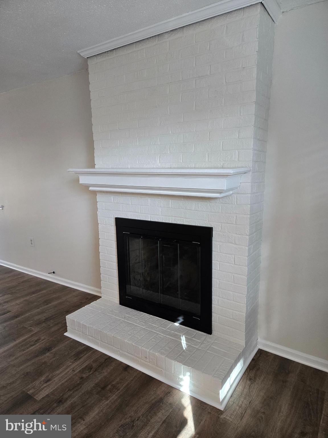 341 South 26th Street, Unit A Purcellville, VA 20132 - Photo 15 of 33 a living room with a fireplace