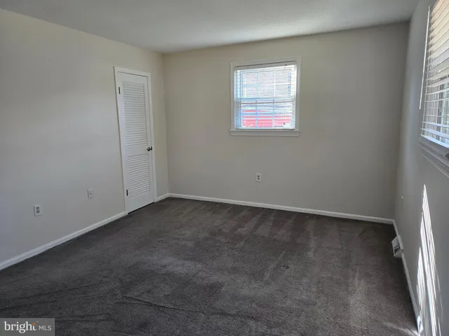 $2,900 | 341 South 26th Street, Unit A, Purcellville, VA 20132