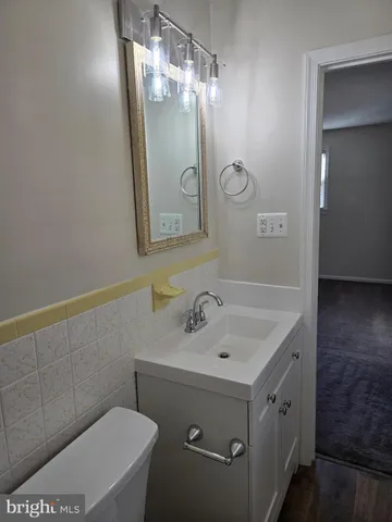 $2,900 | 341 South 26th Street, Unit A, Purcellville, VA 20132