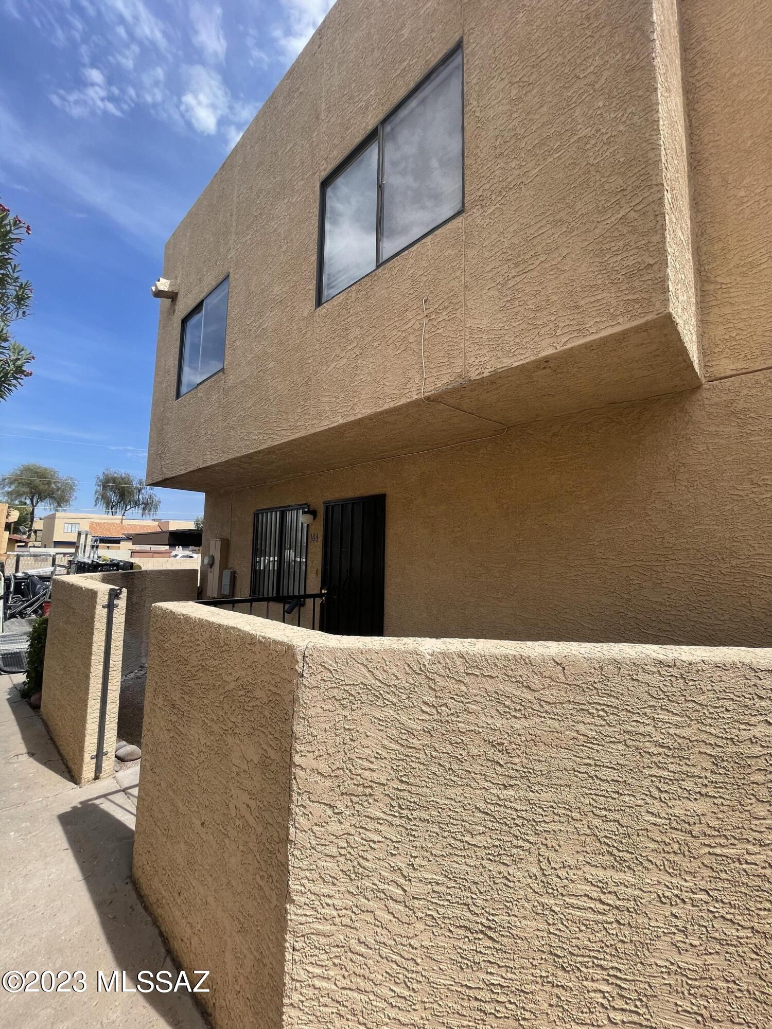 144 East Pastime Road Tucson, AZ 85705 - Photo 6 of 10