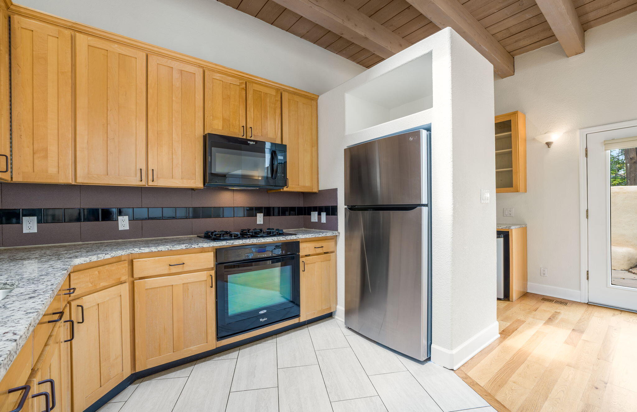 2410 Vicic Road Northwest Albuquerque, NM 87104 - Photo 17 of 54 Gallery Image 17