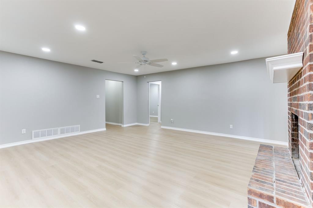 2709 Springbrooke Drive Hurst, TX 76054 - Photo 8 of 40