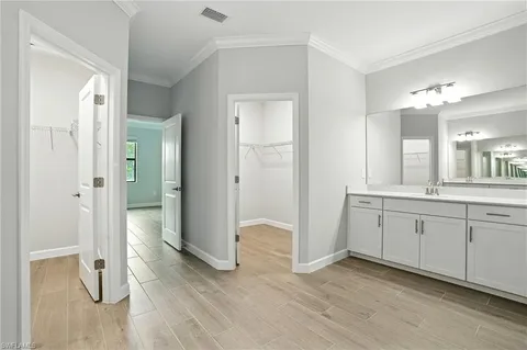 $669,000 | 20489 Verawood Loop, Estero, FL 33928