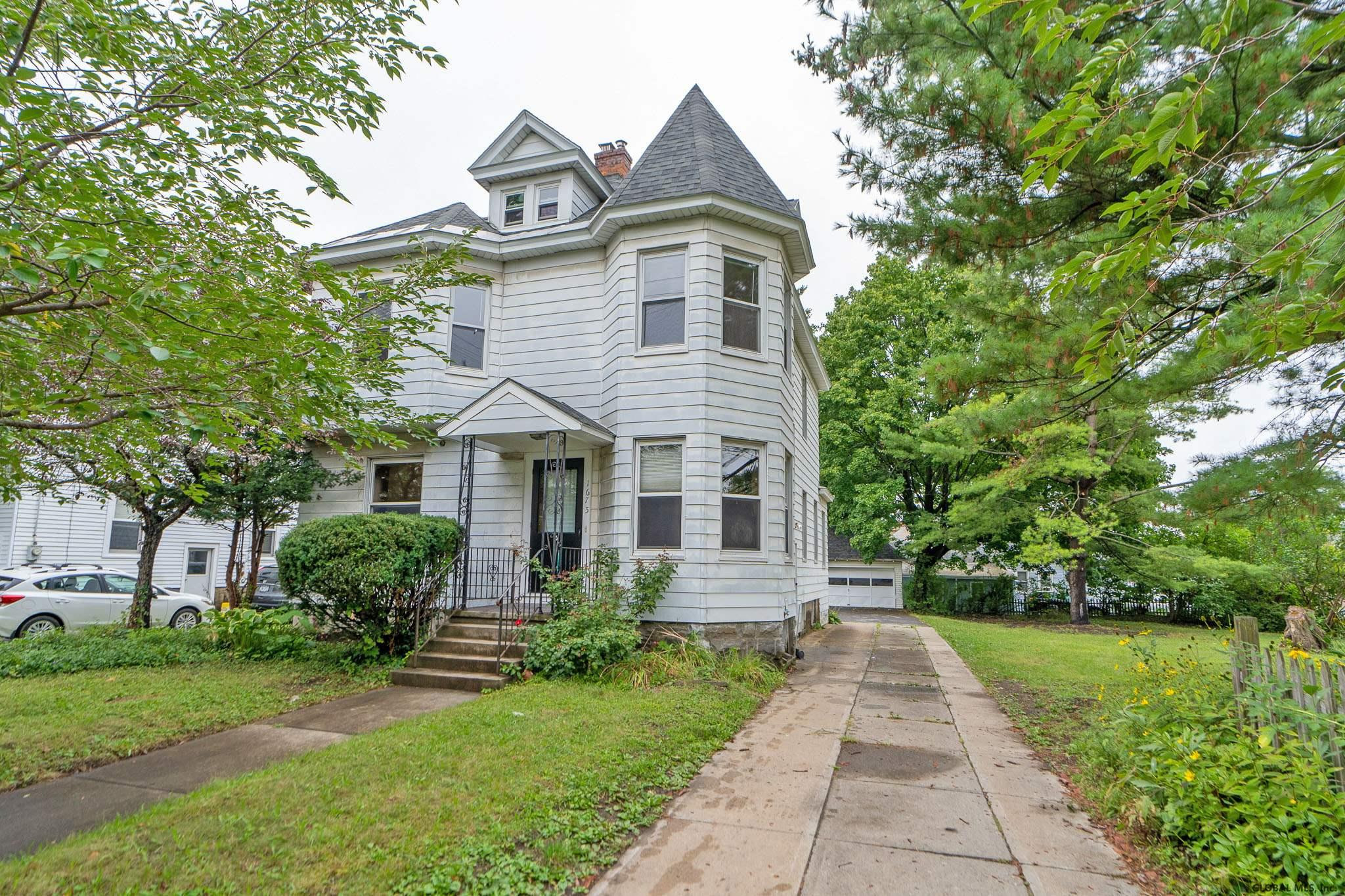 1675 Lenox Road Schenectady, NY 12308 - Photo 1 of 39 Photo 1