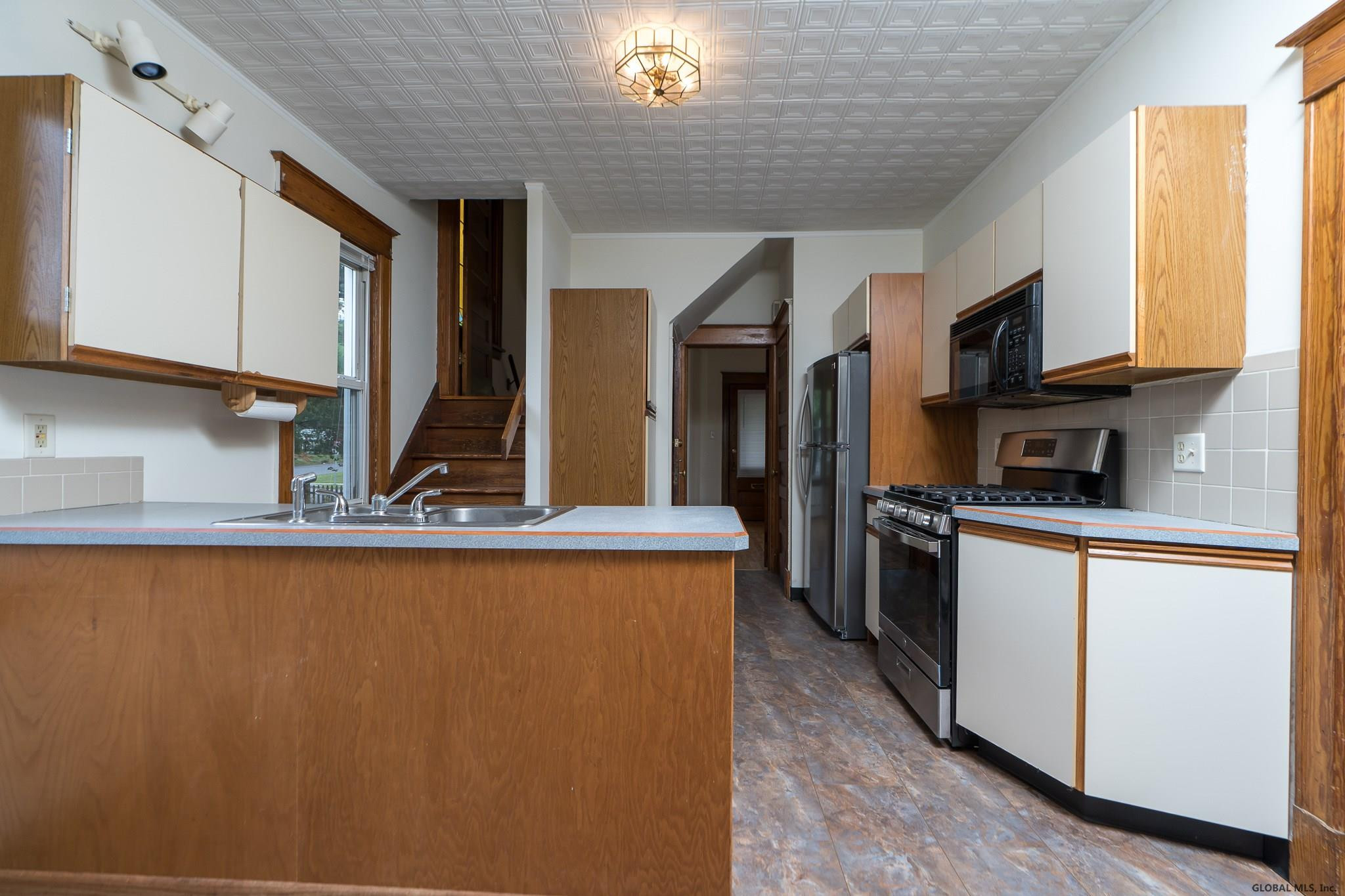 1675 Lenox Road Schenectady, NY 12308 - Photo 15 of 39 Photo 15