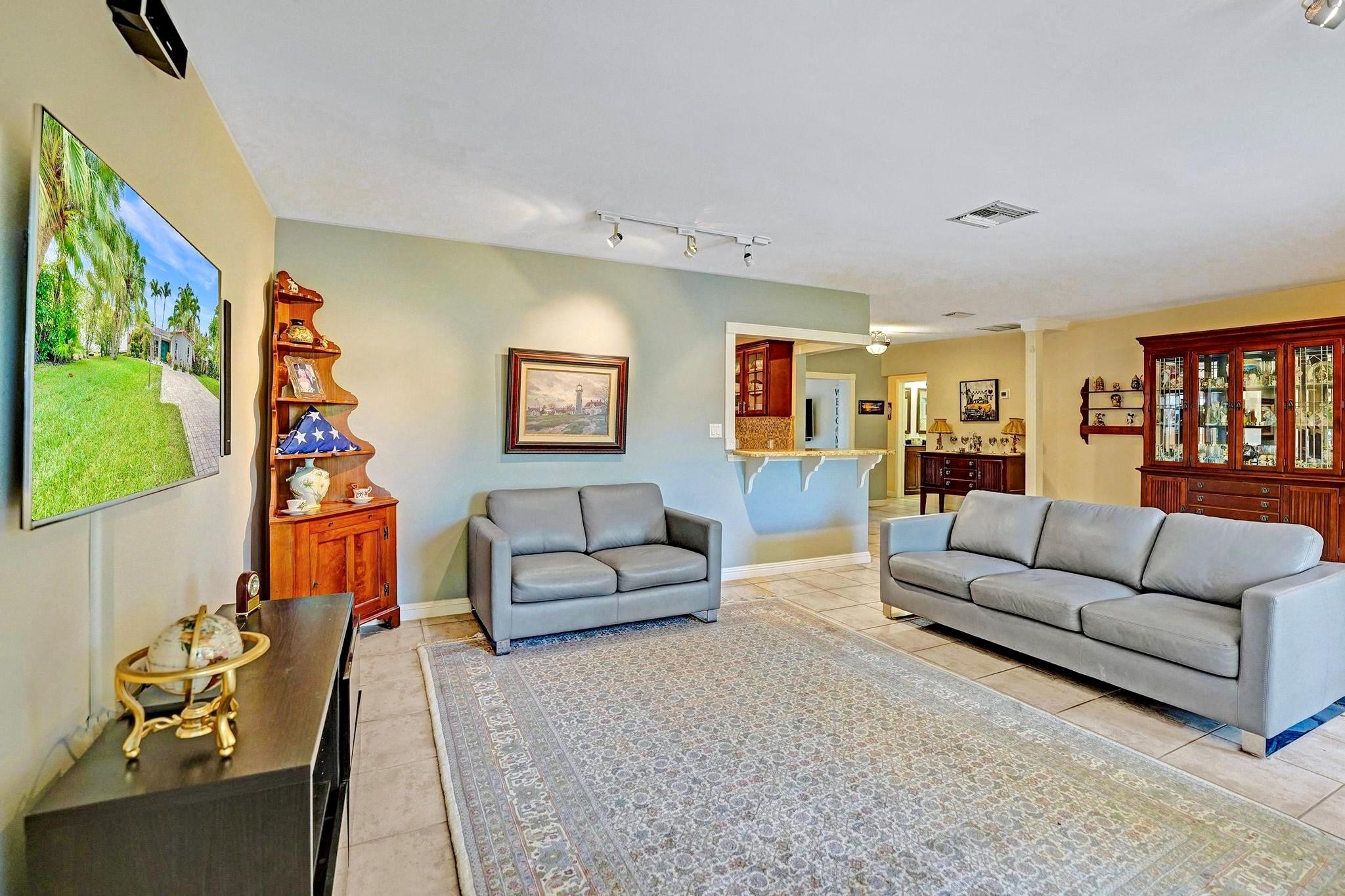 1234 Buchanan Street Hollywood, FL 33019 - Photo 14 of 42 Photo 14