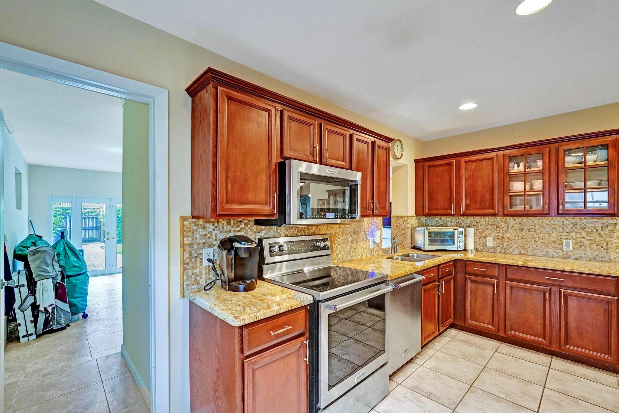 1234 Buchanan Street Hollywood, FL 33019 - Photo 20 of 42 Photo 20