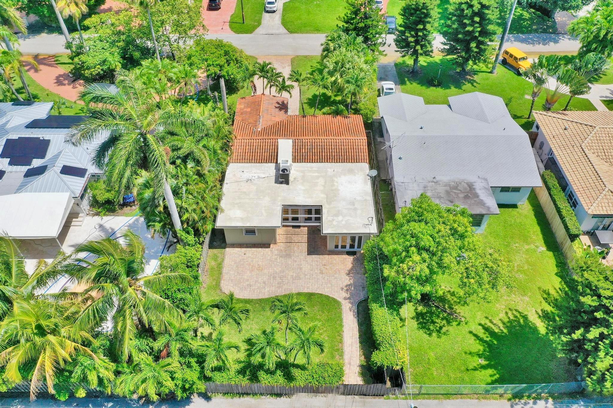 1234 Buchanan Street Hollywood, FL 33019 - Photo 7 of 42 Photo 7