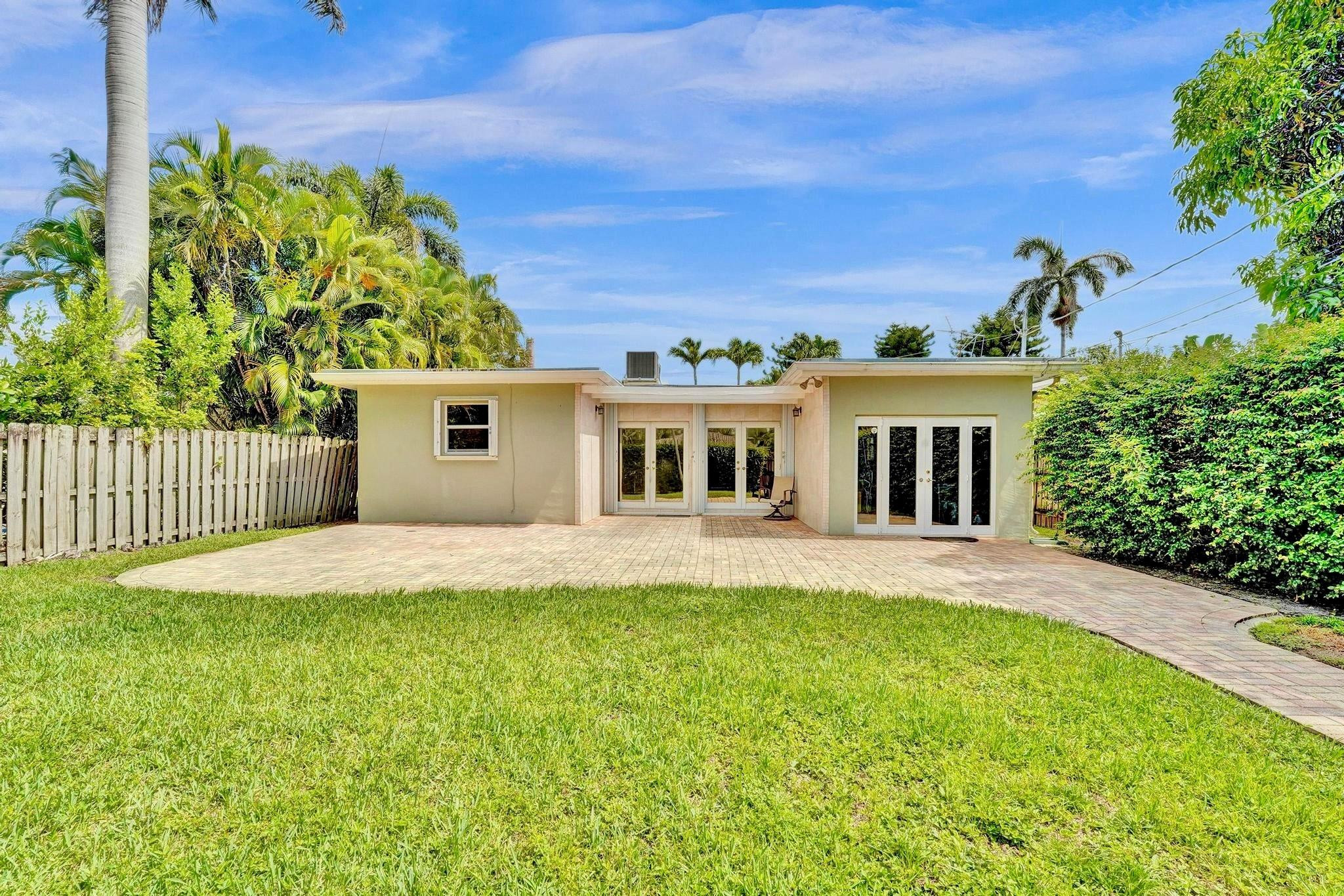 1234 Buchanan Street Hollywood, FL 33019 - Photo 8 of 42 Photo 8