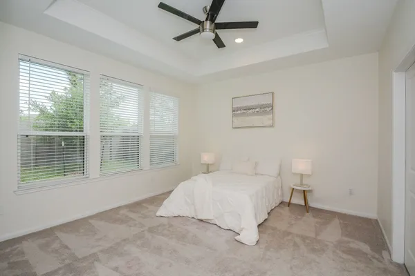 $2,350 | 18134 Sonresa Way, Tomball, TX 77377