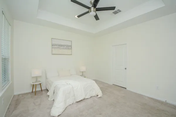 $2,350 | 18134 Sonresa Way, Tomball, TX 77377