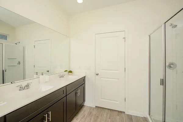 $2,350 | 18134 Sonresa Way, Tomball, TX 77377