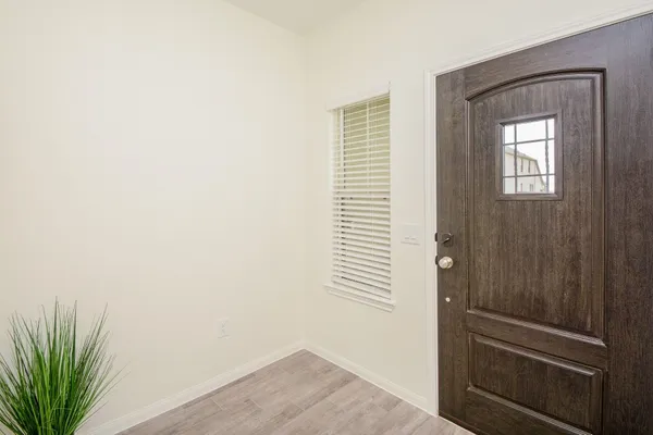 $2,350 | 18134 Sonresa Way, Tomball, TX 77377