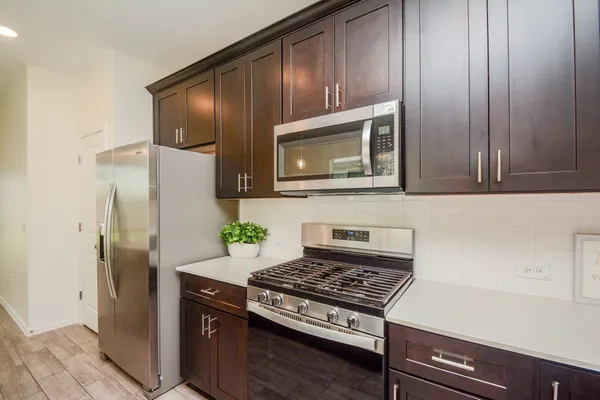 $2,350 | 18134 Sonresa Way, Tomball, TX 77377