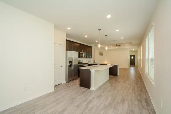 $2,350 | 18134 Sonresa Way, Tomball, TX 77377
