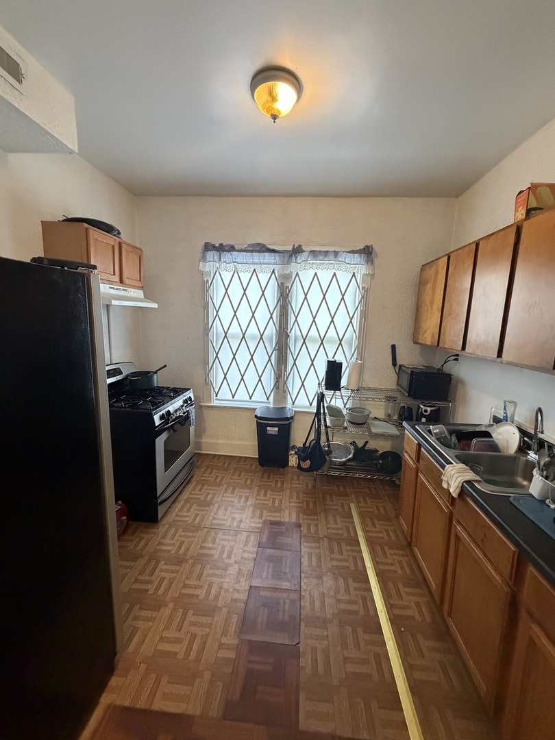 7316 South Lowe Avenue Chicago, IL 60621 - Photo 5 of 16