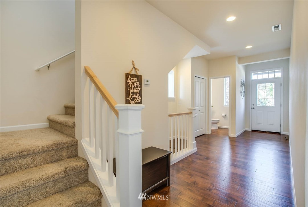 16323 Southeast 139th Place Renton, WA 98059 - Photo 2 of 25 Gallery Image 2