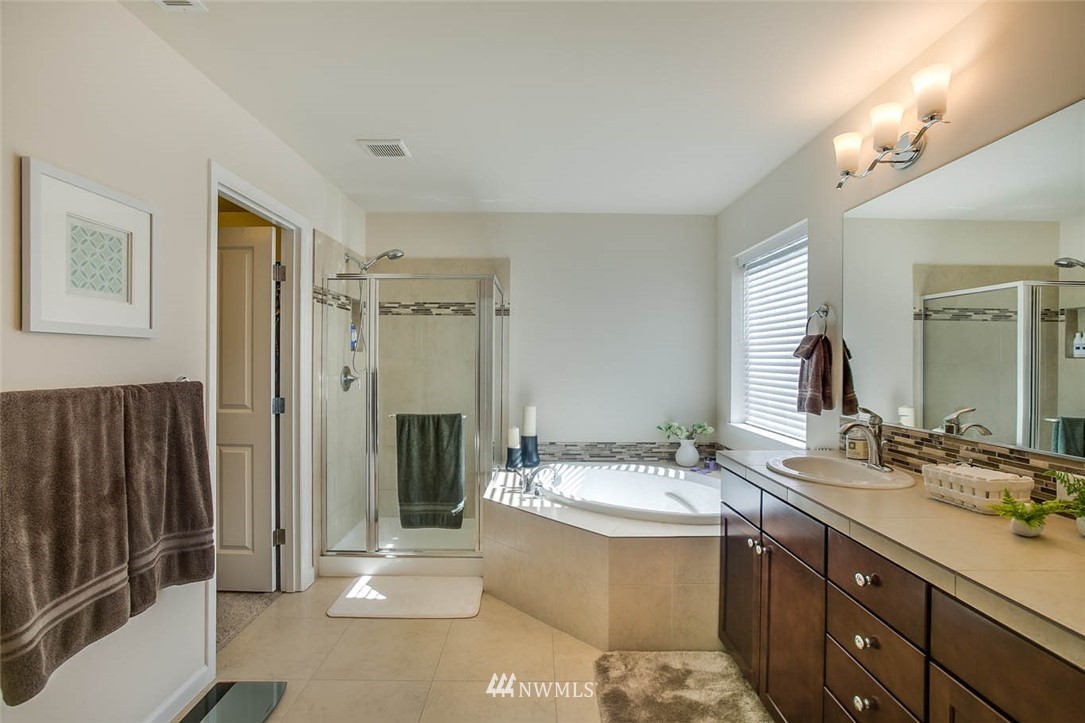 16323 Southeast 139th Place Renton, WA 98059 - Photo 14 of 25 Gallery Image 14